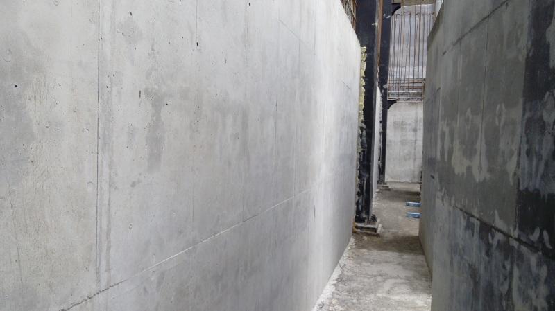 Smooth Concrete Surface by using Plastic Formwork System